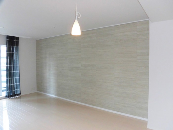 ウォールナット×ブラックでシックなキッチンに